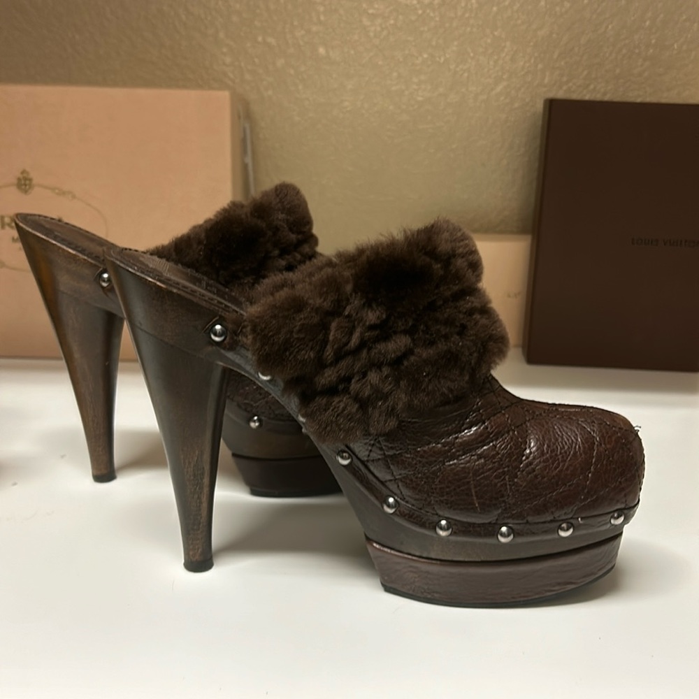 Christian Dior sliders size 38